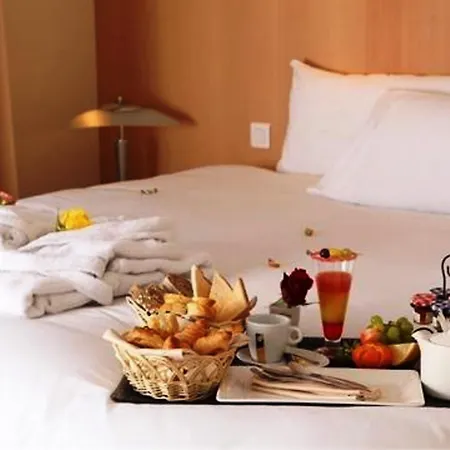 Residhome Paris Senart Aparthotel