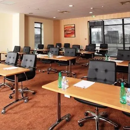Residhome Paris Senart Aparthotel