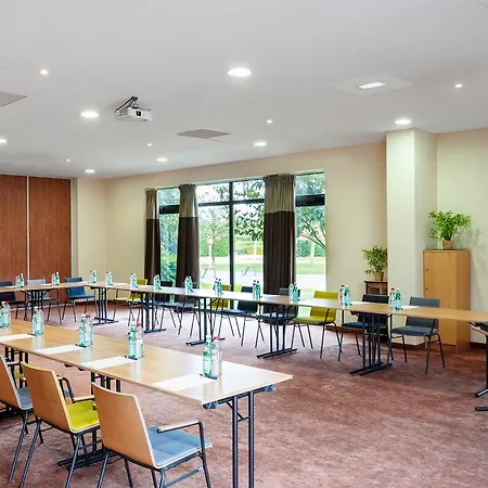 Residhome Paris Senart Aparthotel 4*