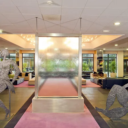 Residhome Paris Senart Aparthotel 4*
