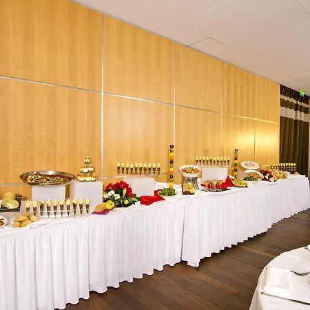 Residhome Paris Senart Aparthotel